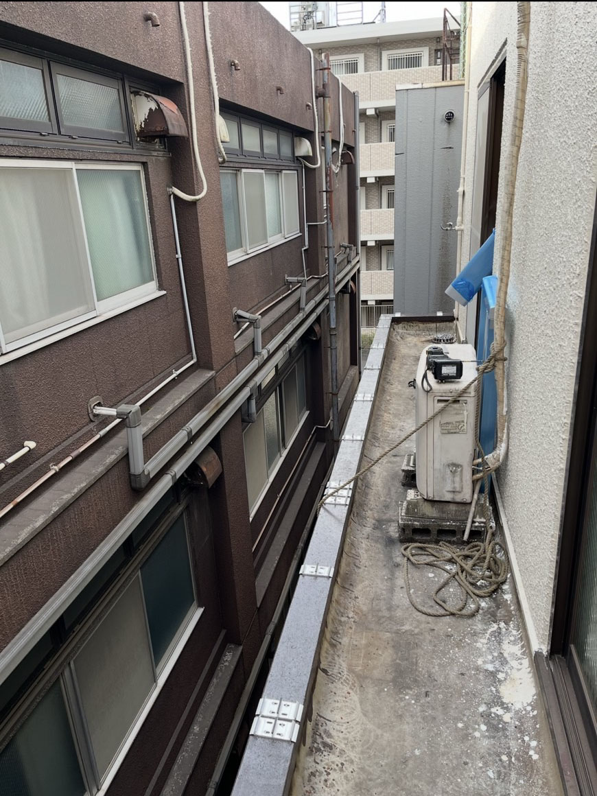 サッシ